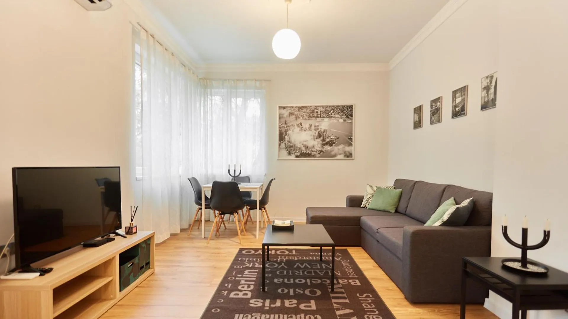 شقة Vitosha Blvd Apt Steps From Ndk صوفيا